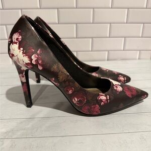 Christian Siriano pump heels with floral print